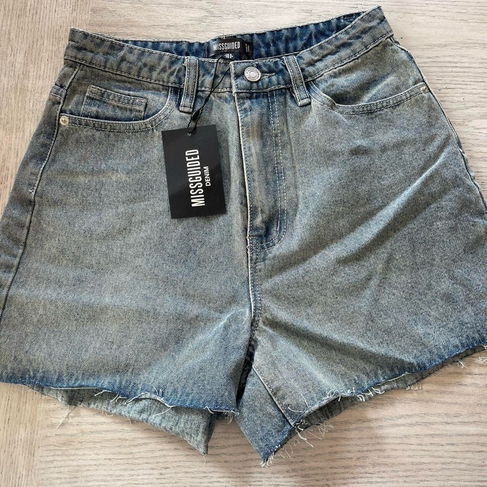 NWT Missguided Blue Jean Shorts High-Waisted Vintage Style